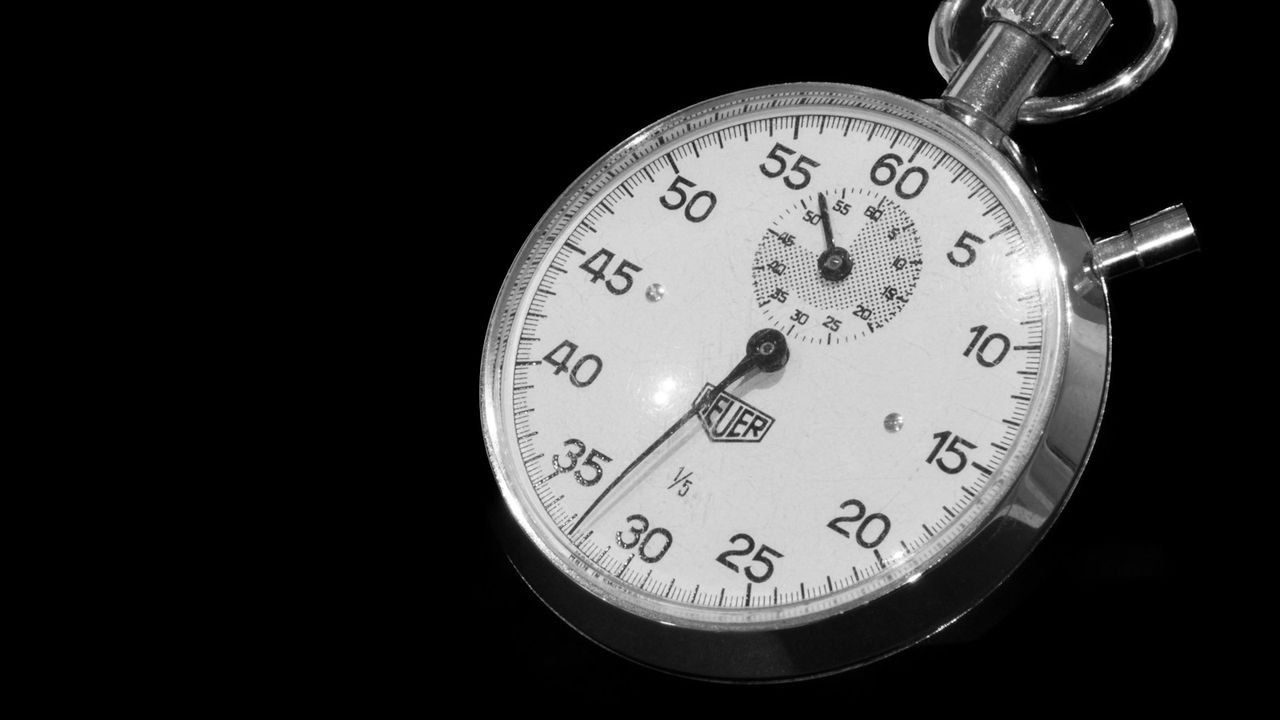 Close-up of a stopwatch, representing fast lead response